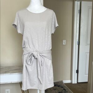 Listicle Short Sleeve Tie-Waist Dress NWT